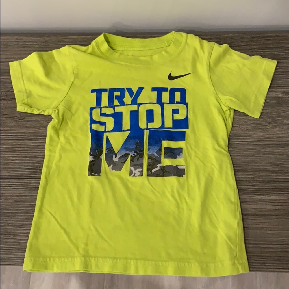 Boys Lime Green Nike T-Shirt Size 6